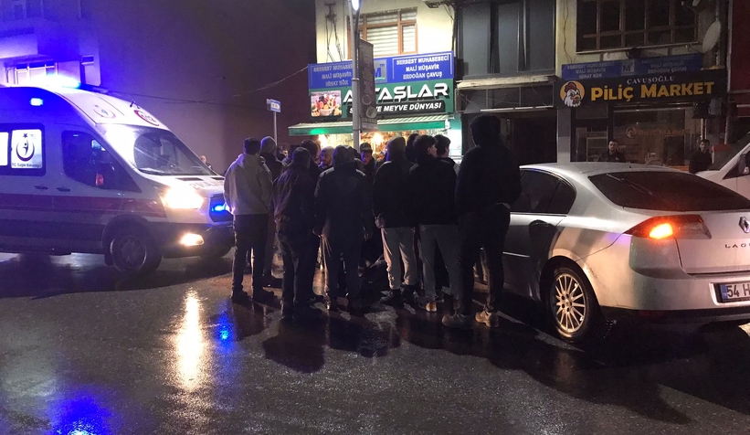 Otomobille çarpışan motosikletli yaralandı