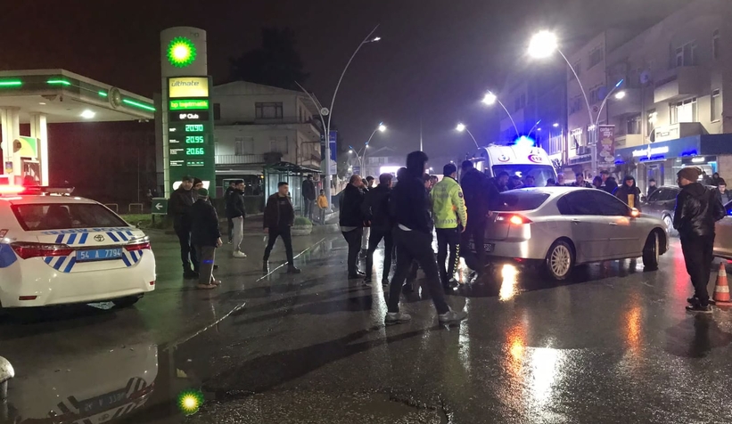 Otomobille çarpışan motosikletli yaralandı