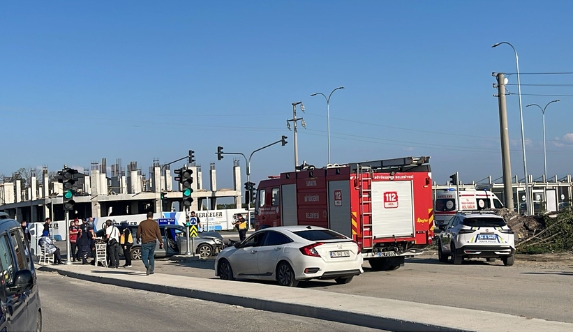 Otomobiller çarpıştı: 1 yaralı