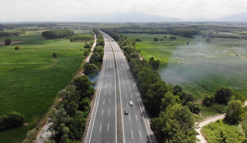 otoyol-sakarya-gecisinde-trafik-akiciyug3sfjywh