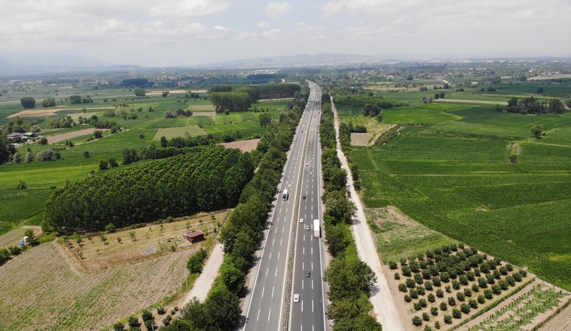 otoyol-sakarya-gecisinde-trafik-akiciyug3sfjywh