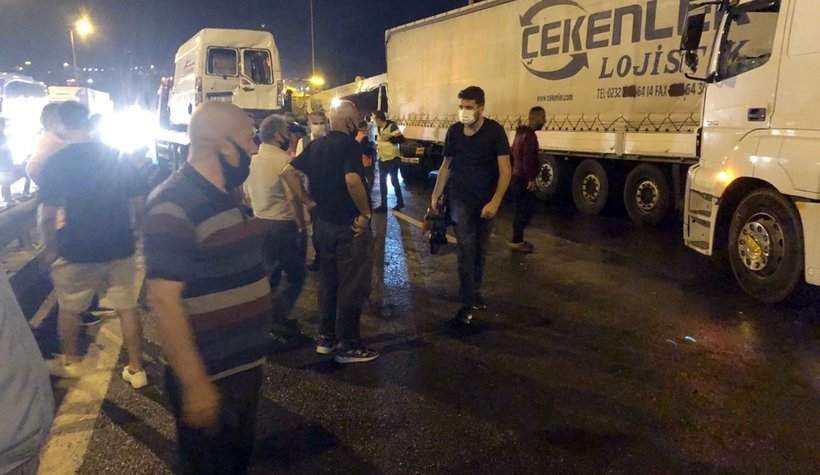 Otoyolda 28 araç birbirine girdi