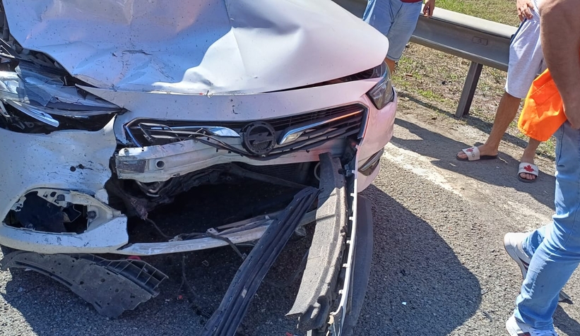 Otoyolda 5 araçlı  zincirleme kaza