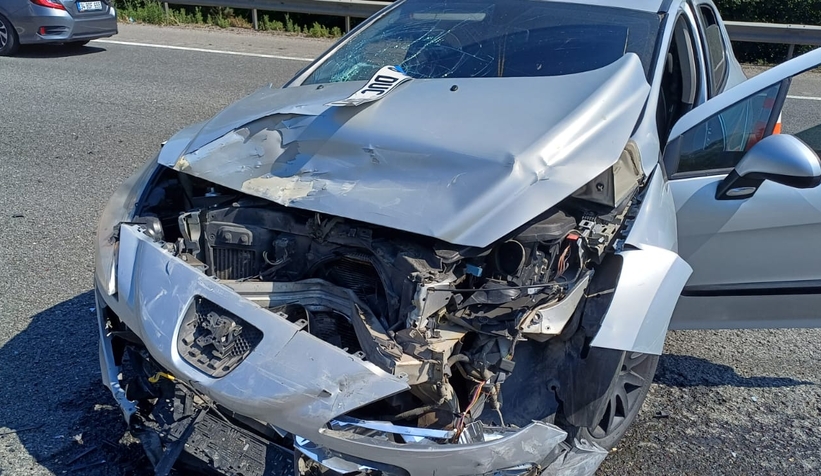 Otoyolda 5 araçlı  zincirleme kaza