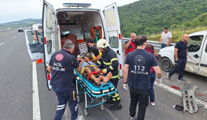 Otoyolda feci kaza: 6 yaralı