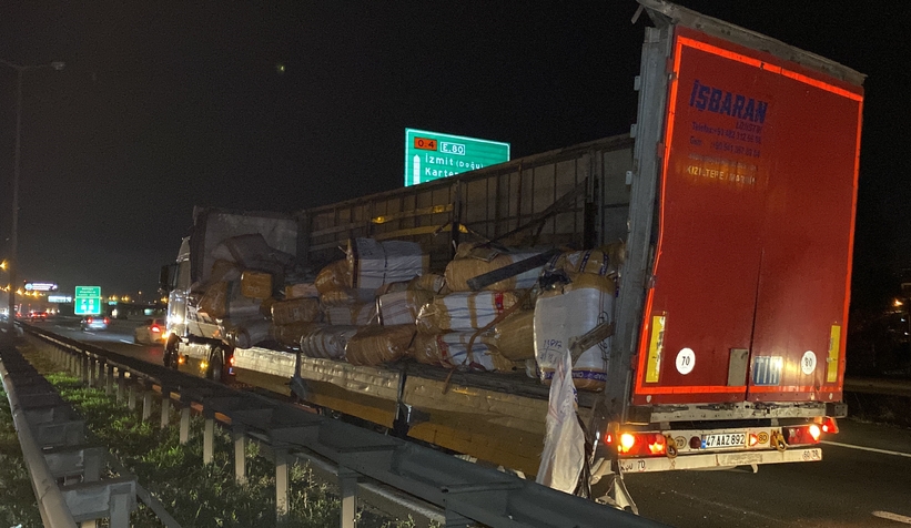 Otoyolda kaza 3 yaralı