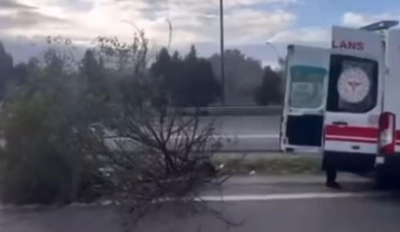 Otoyolda otomobil takla attı: 1 yaralı