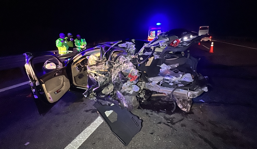 Otoyolda otomobilin çarptığı kişi öldü