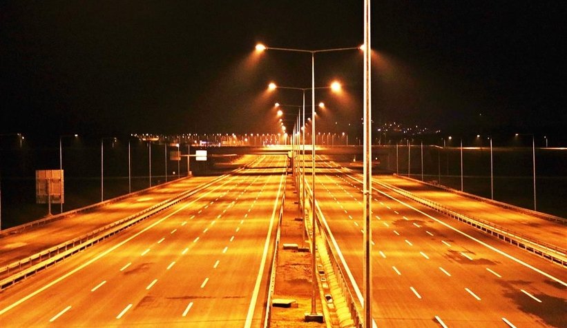 otoyolun-gece-goruntusu-hayran-biraktizfver25usw