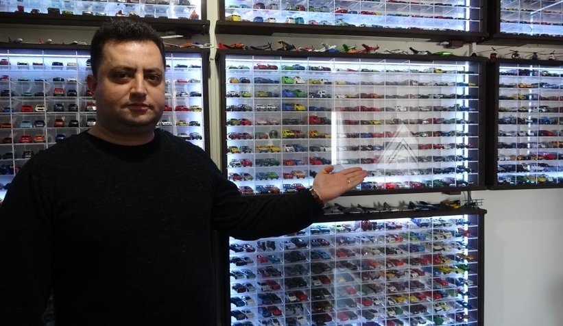 Oyuncak araba sevgisi koleksiyona dönüştü: 3 bin model biriktirdi