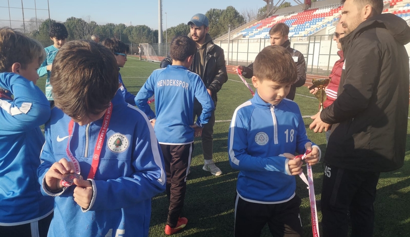 Özer Turgut Futbol Turnuvası Nefesleri Kesti