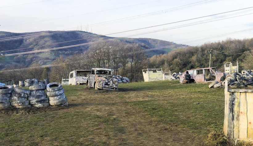 Paintball etkinliğiyle dersi eğlenceli hale getirdiler