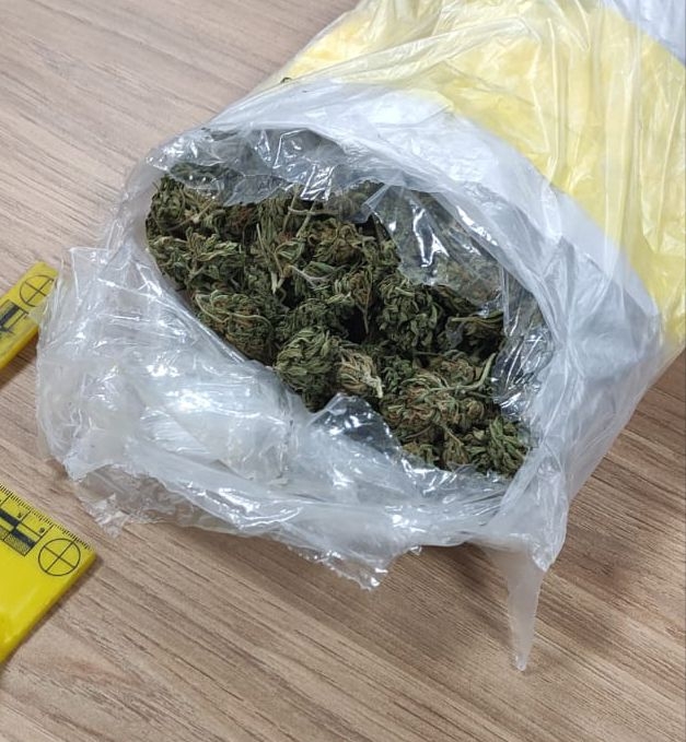 paketlenmis-uyusturucu-ile-yakalandieg5znyt4nl