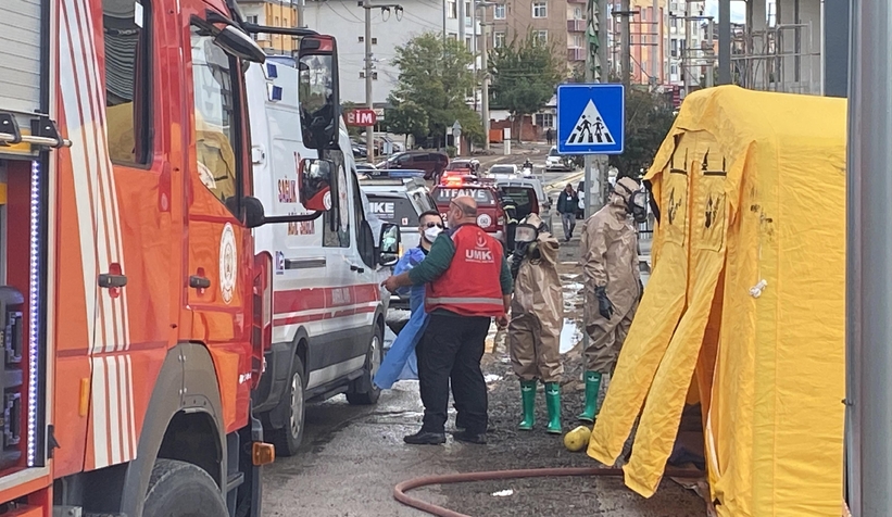 paketten-kimyasal-sizdi-tum-ekipler-seferber-olduwwzvyksvtz