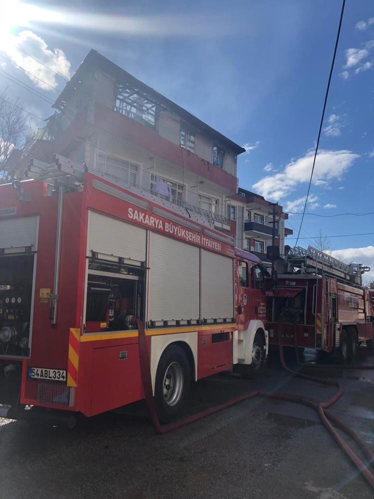 Panik anları; Alev alev yandı