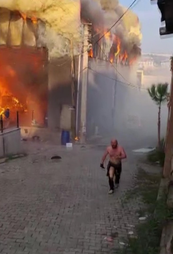 parfum-dolum-fabrikasinda-yangin-6-olunmu3bduzbt