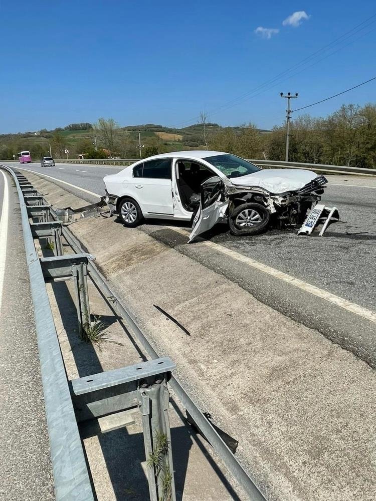 Park halindeki araçları böyle biçti