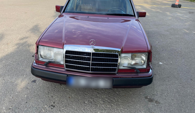 park-halindeki-otomobilden-pes-dedirten-hirsizlikbdk4t01rcg