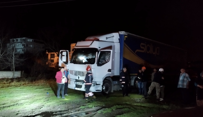 Park halindeki tırda yangın