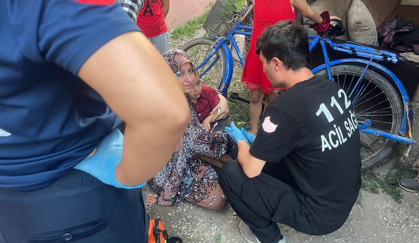 Parmağı sıkışan çocuğun imdadına ekipler yetişti