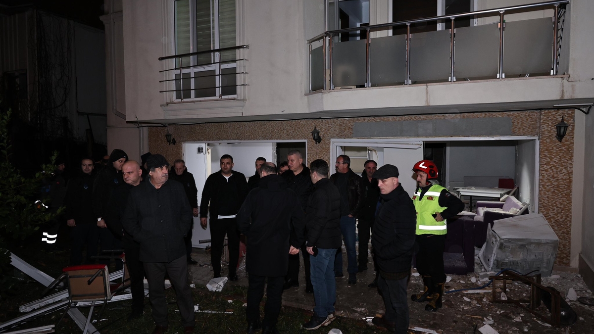 Patlama yaşanan yurttaki öğrenciler otele yerleştirildi