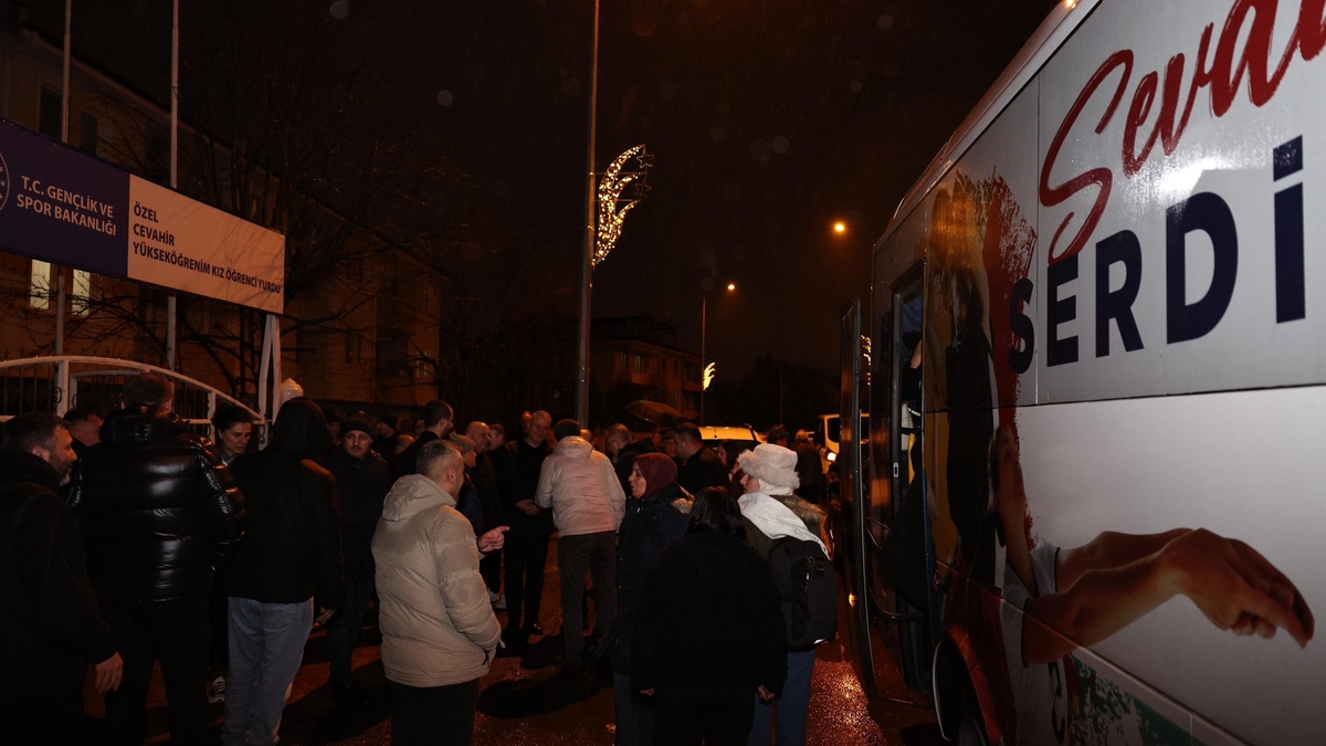 Patlama yaşanan yurttaki öğrenciler otele yerleştirildi