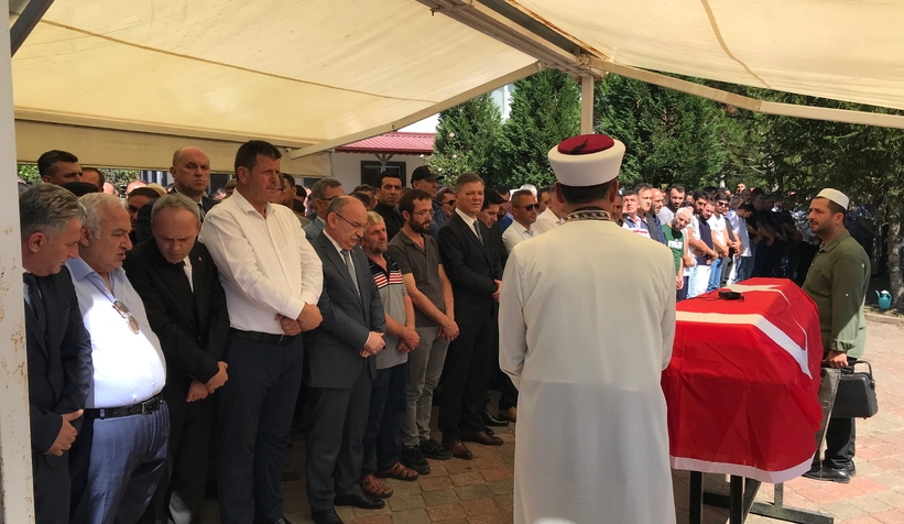 patmalada-hayatini-kaybetmisti-topraga-verildit2jdd3azme