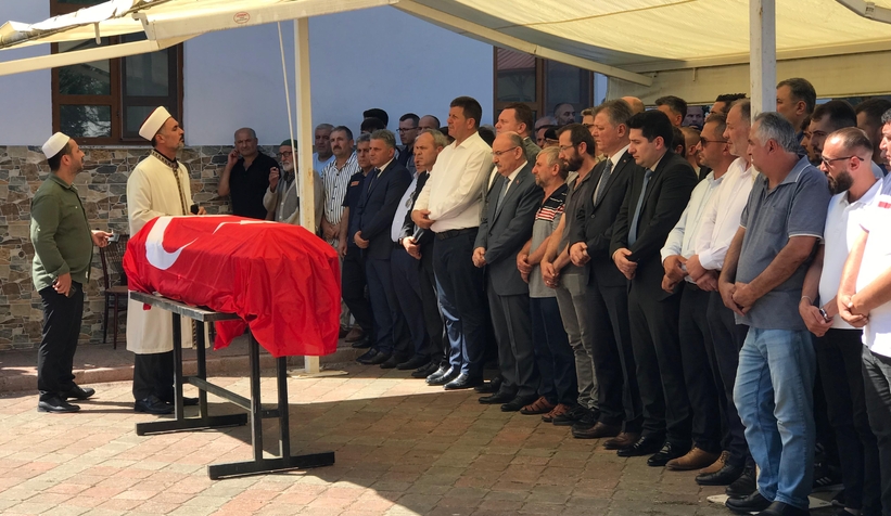 patmalada-hayatini-kaybetmisti-topraga-verildit2jdd3azme