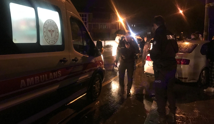 pazarkoy-caddesi-nde-korkutan-kazau1axewovz2