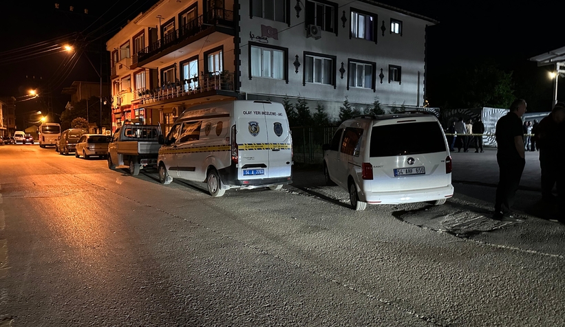 pazarkoy-caddesi-nde-silahli-saldirimstnutlnav