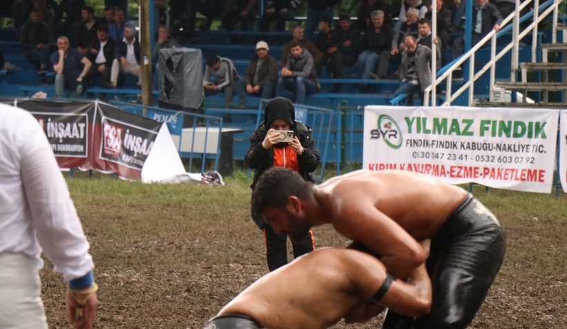 pehlivanlar-akbalik-yagli-guresleri-nde-er-meydanina-ciktiegd6zncxs2