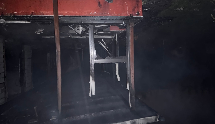 pelet-sobasindan-kalan-koz-ahsap-evi-yaktidzzfaxhzq2