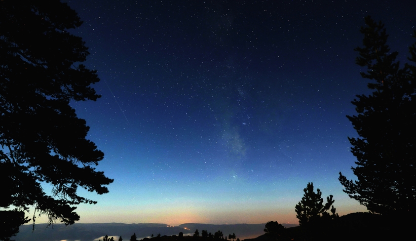 perseid-meteor-yagmuru-gorsel-solene-donustuc2xvmy9kww