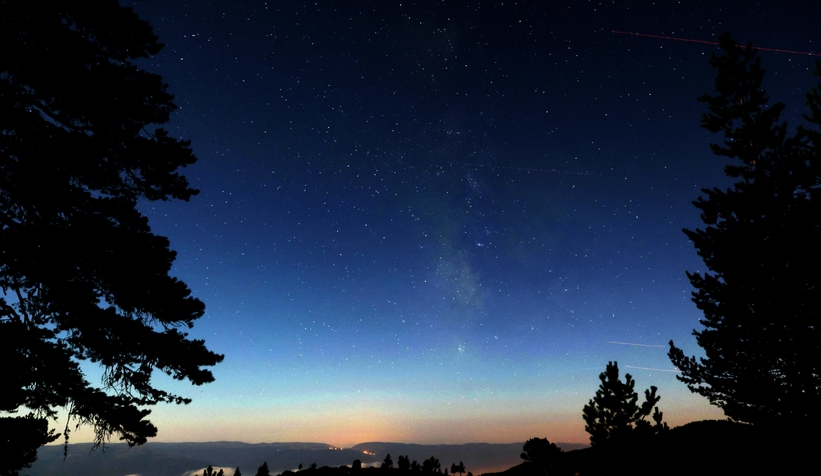 perseid-meteor-yagmuru-gorsel-solene-donustuc2xvmy9kww