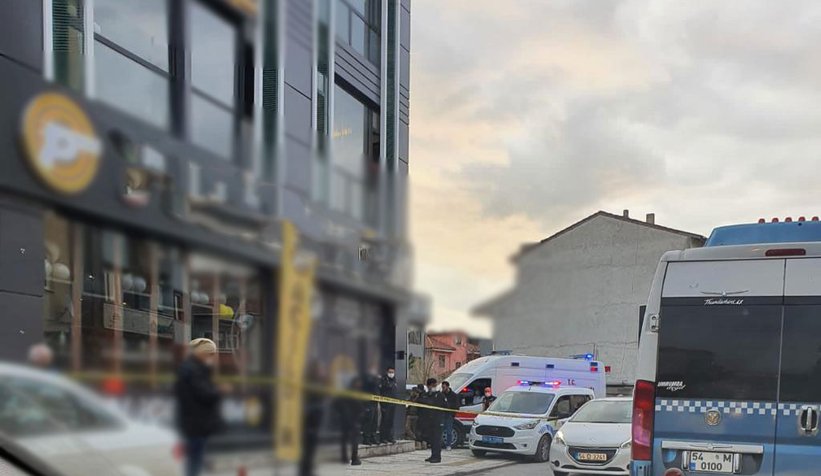  Poligonda silahla kendini odaya kilitledi