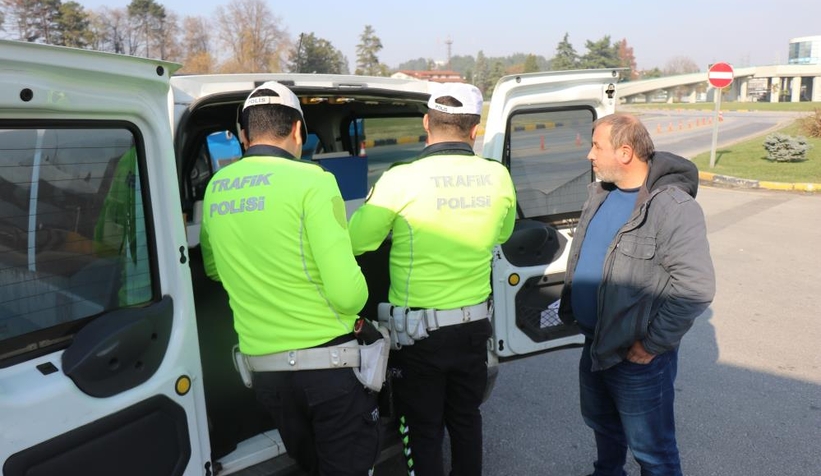 Polis ekipleri kış lastiği denetiminde