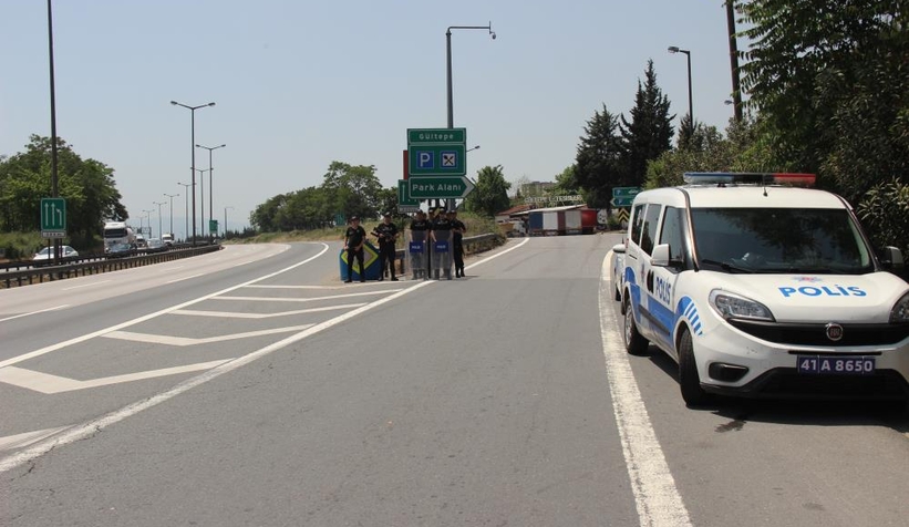 polis-ekipleri-tem-de-taraftar-nobetindet3z6yxnyk3