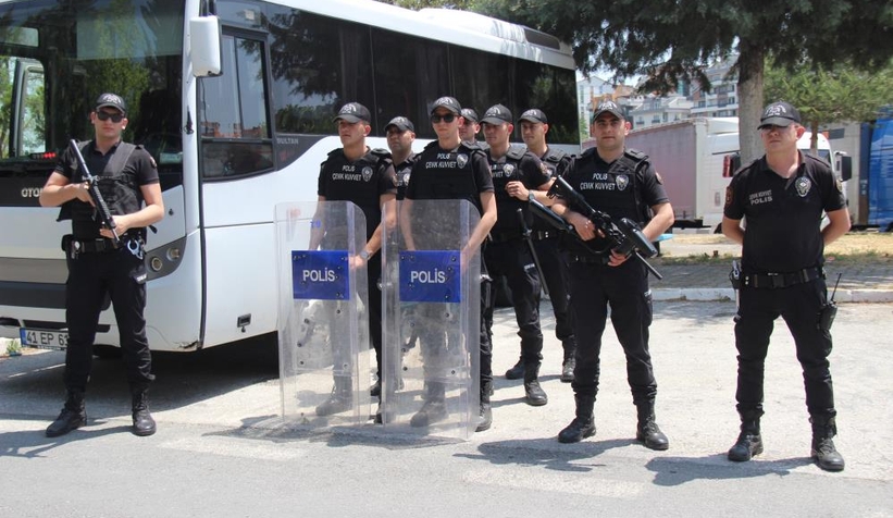 polis-ekipleri-tem-de-taraftar-nobetindet3z6yxnyk3