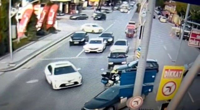 Polis eskortuyla hastaneye yetiştirildi