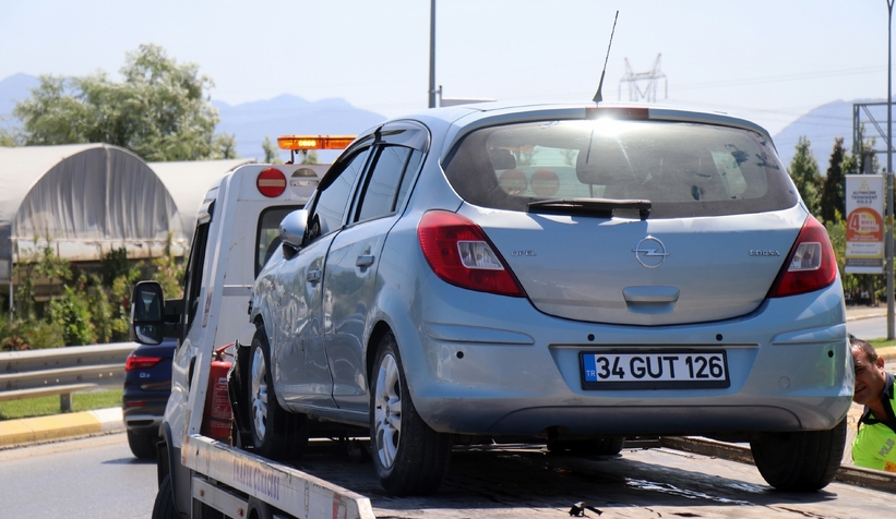  Polis kontrol noktası karşısında otomobil devrildi: 1 yaralı