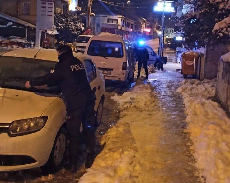 Polis ve bekçilerden alkışlanacak hareket
