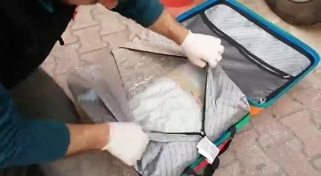 Polisten uyuşturucu operasyonu: 4 tutuklama