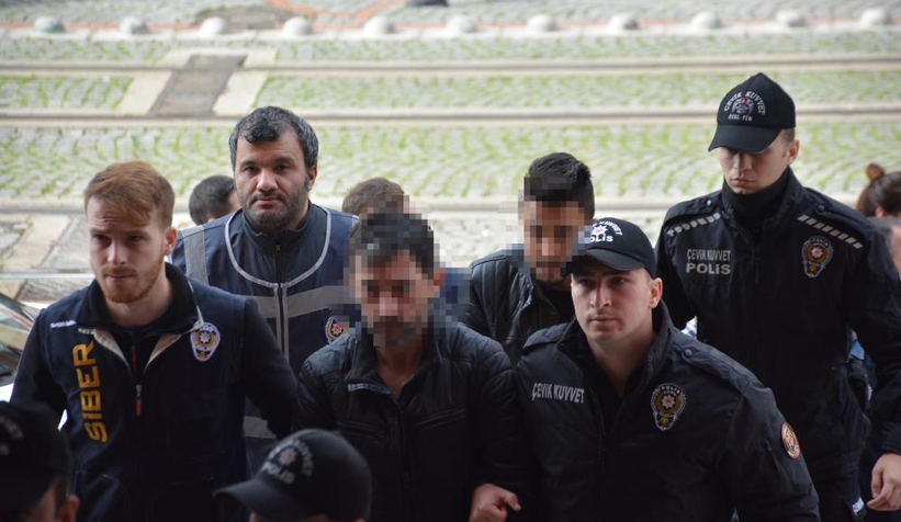 Prefabrik ev dolandırıcıları adliyeye sevk edildi