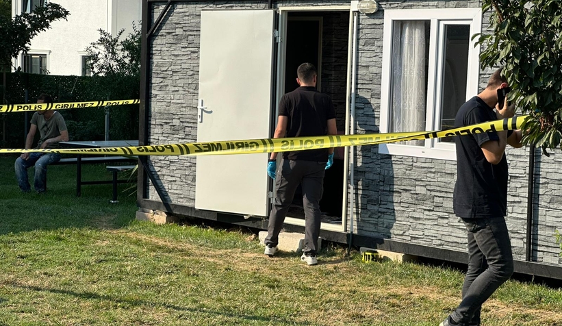 Prefabrikte başından vurulmuş halde bulunmuştu, toprağa verildi