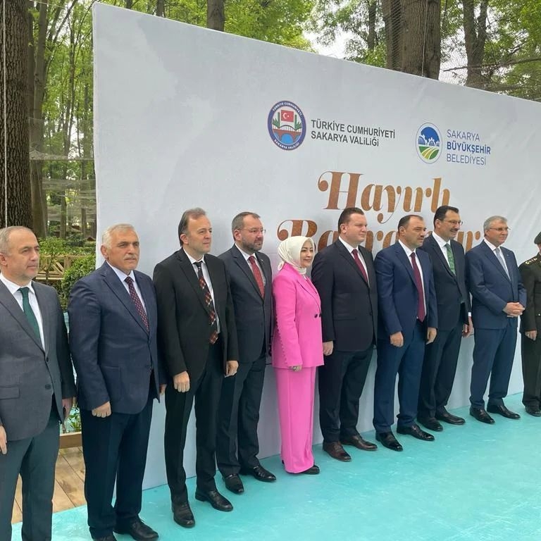 Protokol Orman Park'ta bayramlaştı