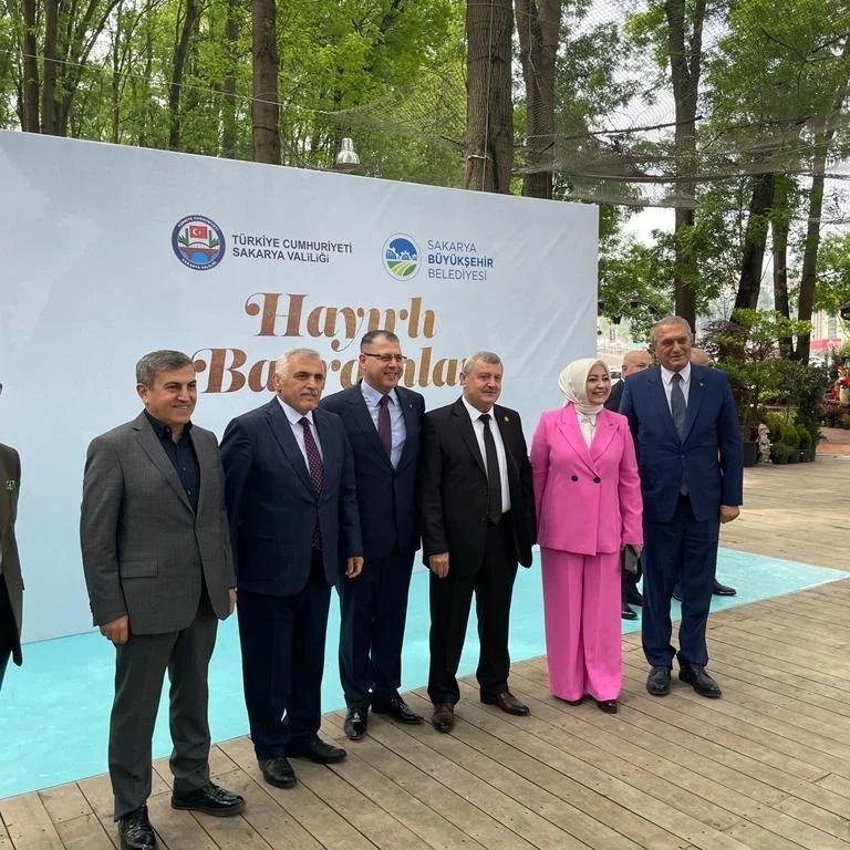 Protokol Orman Park'ta bayramlaştı