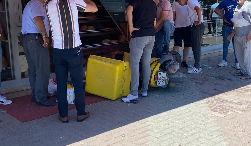 PTT'nin motosikletini çaldı kaçarken fırına girdi