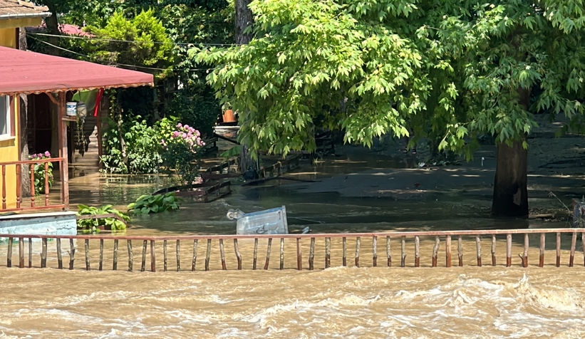 Rafting tesisleri sulara gömüldü