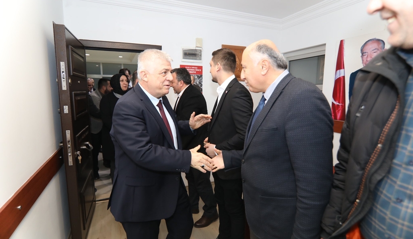 Rahmi Şengül'den MHP İlçe Teşkilatı'na ziyaret