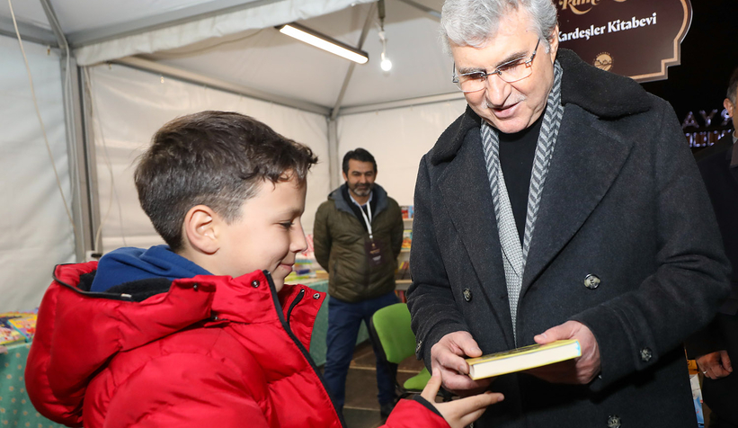 Ramazan Kitap Sokağı’nın açılışını yapıldı